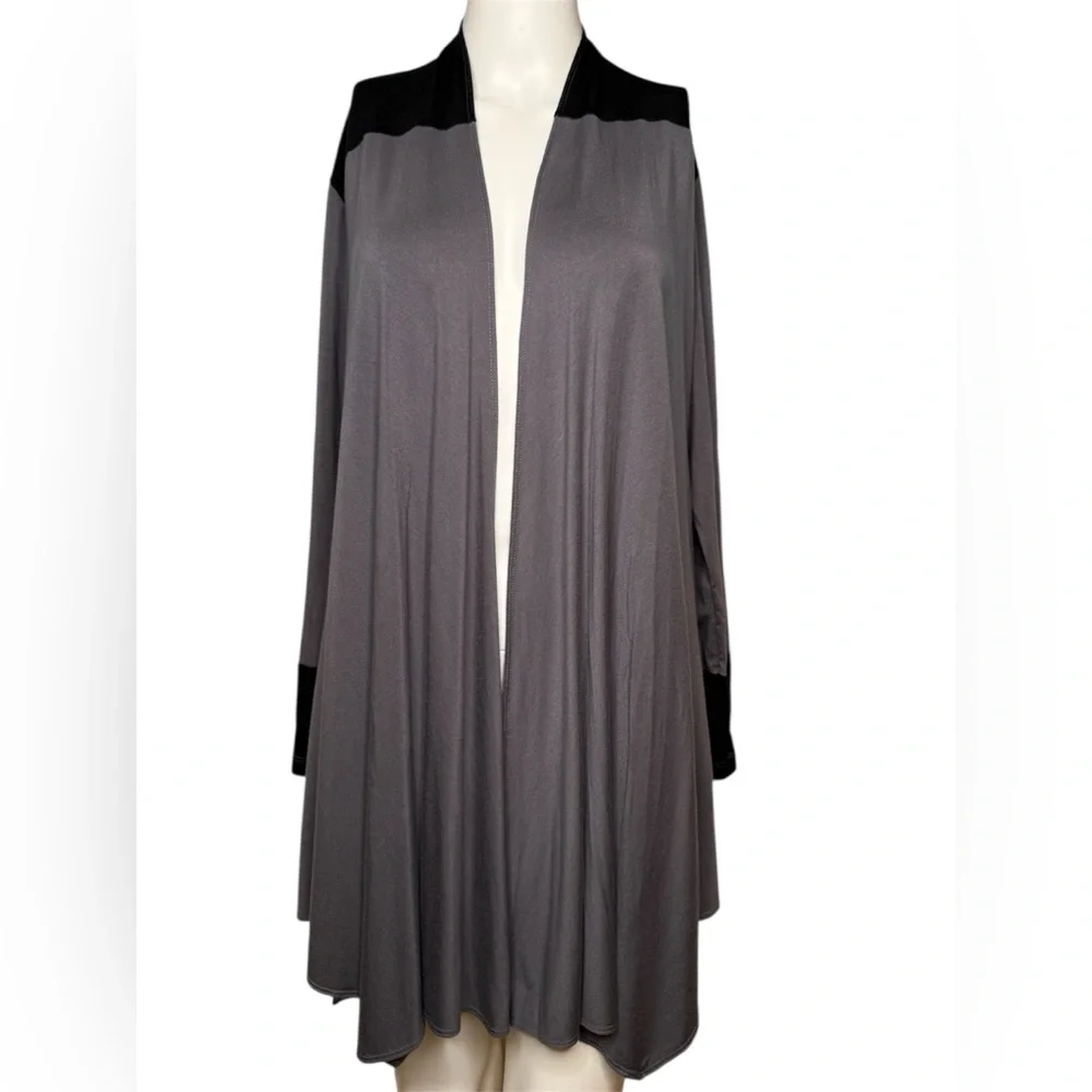 Comfy USA Grey Open Front Knit Cardigan With Contrasting Black Trim Medium - Picture 3 of 6